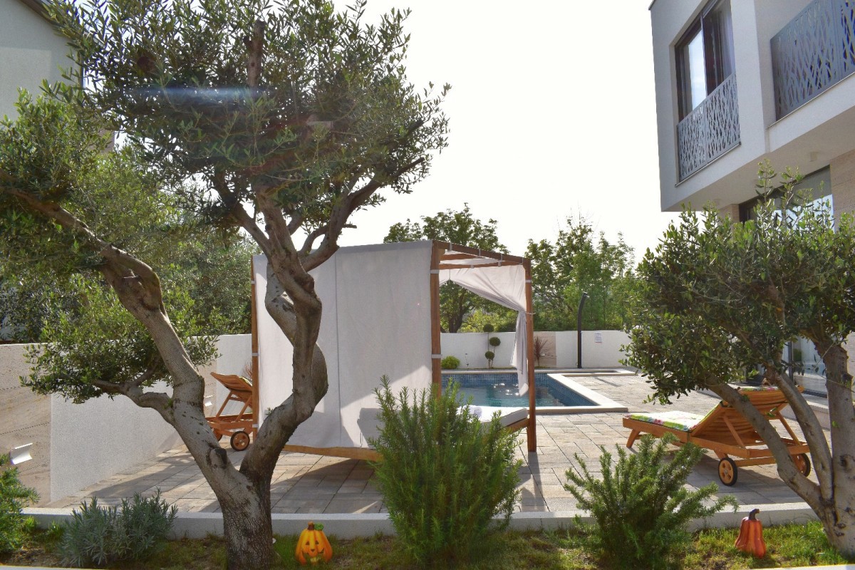 House For sale - Splitsko-dalmatinska Kaštela - foto 2/19