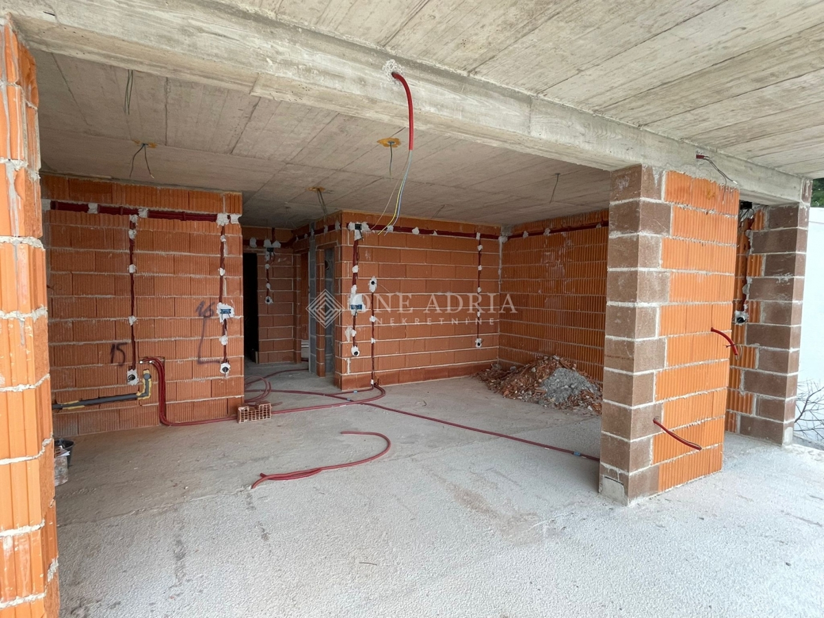 Apartma Na predaj - PRIMORSKO-GORANSKA NOVI VINODOLSKI