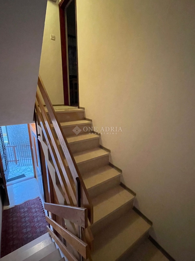 House For sale - PRIMORSKO-GORANSKA NOVI VINODOLSKI