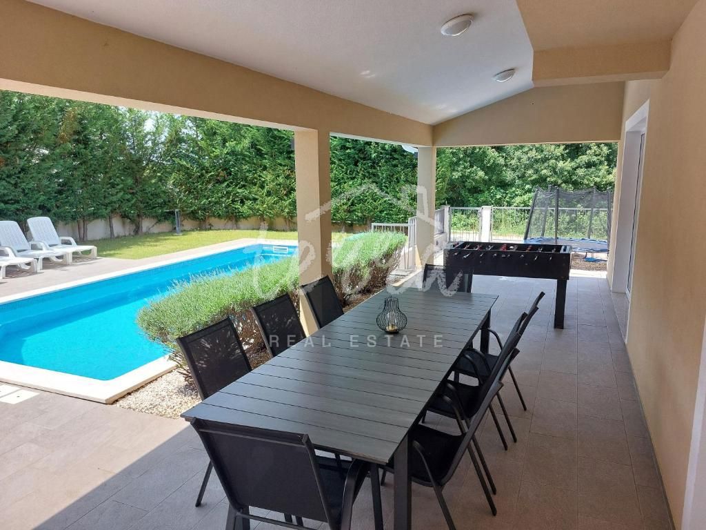 House For sale - ISTARSKA SVETVINČENAT