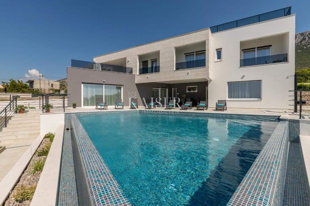 Casa In vendita - SPLITSKO-DALMATINSKA SPLIT