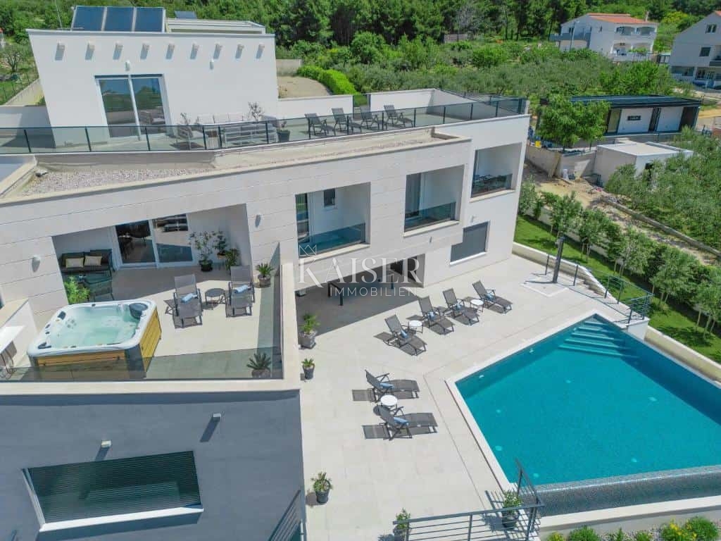 Casa In vendita - Splitsko-dalmatinska Split - foto 3/42