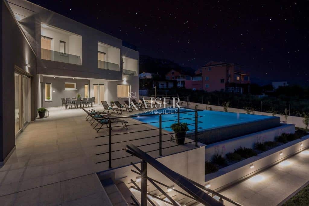 Casa In vendita - SPLITSKO-DALMATINSKA SPLIT
