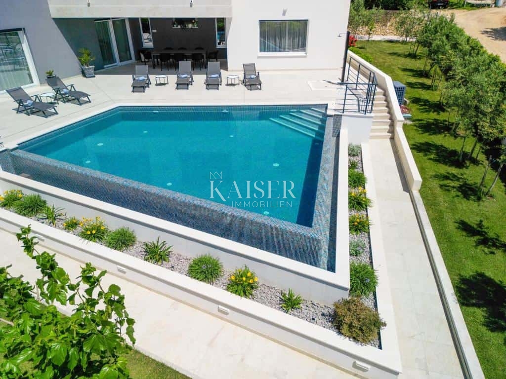 Casa In vendita - SPLITSKO-DALMATINSKA SPLIT