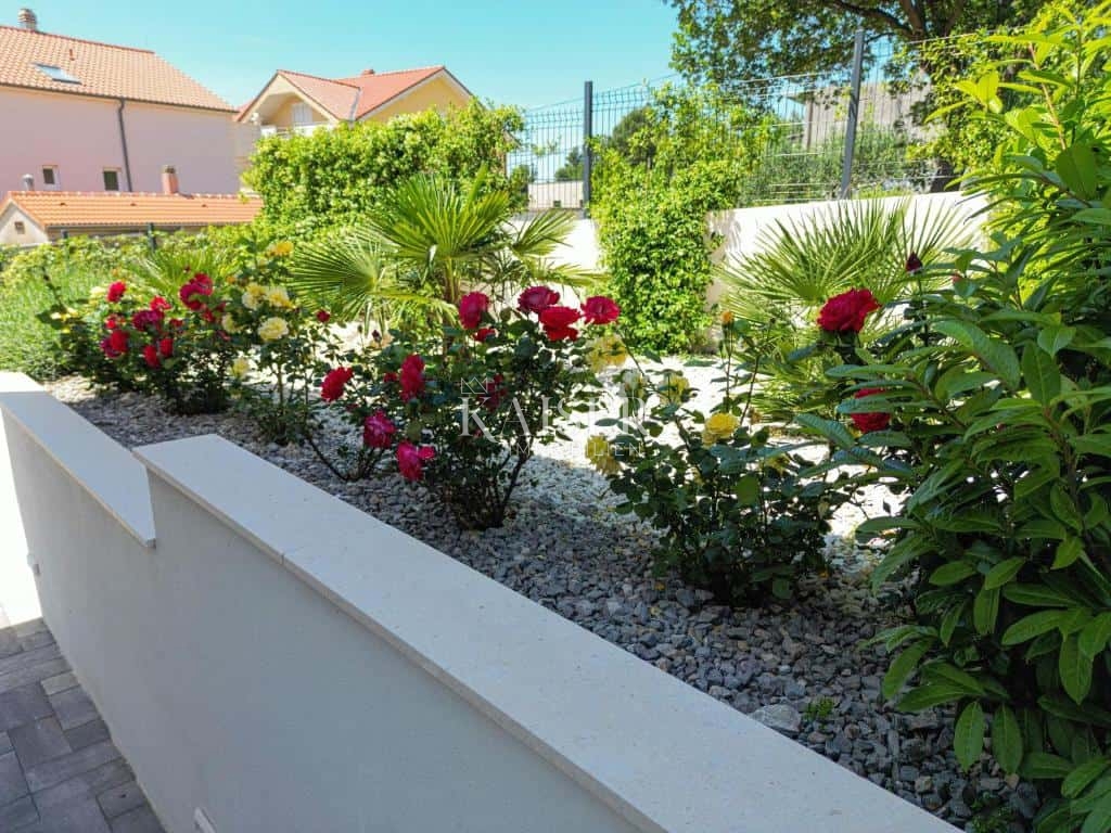 Casa In vendita - SPLITSKO-DALMATINSKA SPLIT