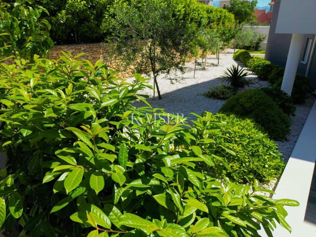 Casa In vendita - SPLITSKO-DALMATINSKA SPLIT