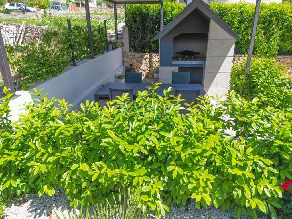 Casa In vendita - SPLITSKO-DALMATINSKA SPLIT