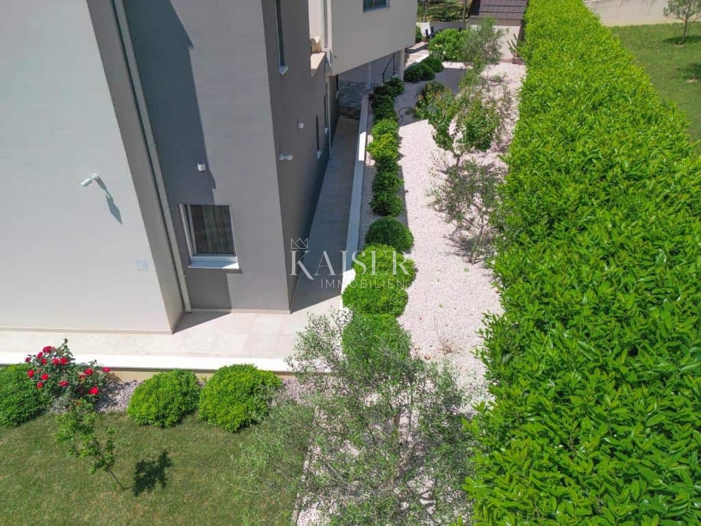 Casa In vendita - SPLITSKO-DALMATINSKA SPLIT