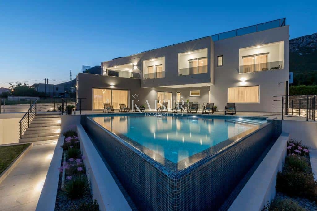 Casa In vendita - SPLITSKO-DALMATINSKA SPLIT