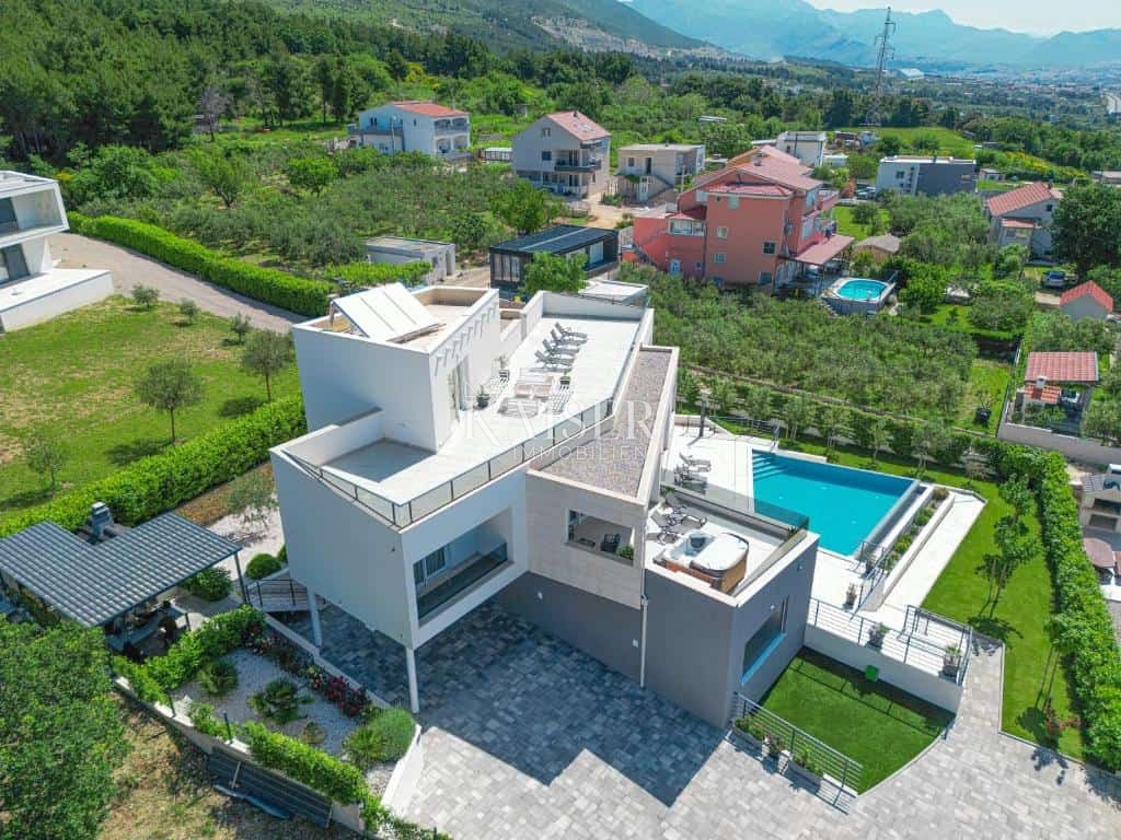 Casa In vendita - SPLITSKO-DALMATINSKA SPLIT