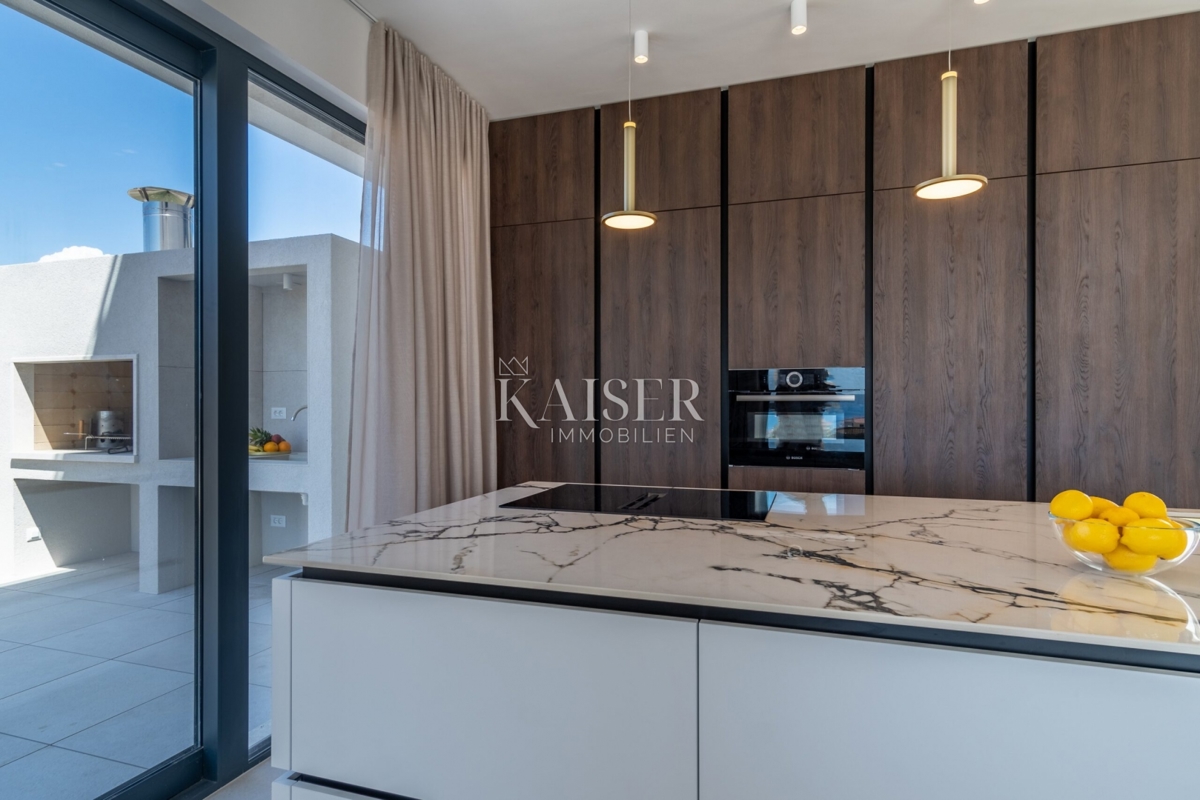 Casa In vendita - SPLITSKO-DALMATINSKA SPLIT