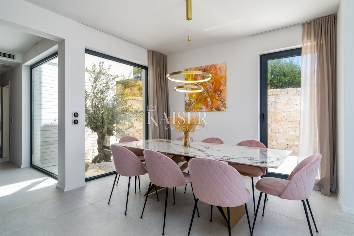 Casa In vendita - SPLITSKO-DALMATINSKA SPLIT