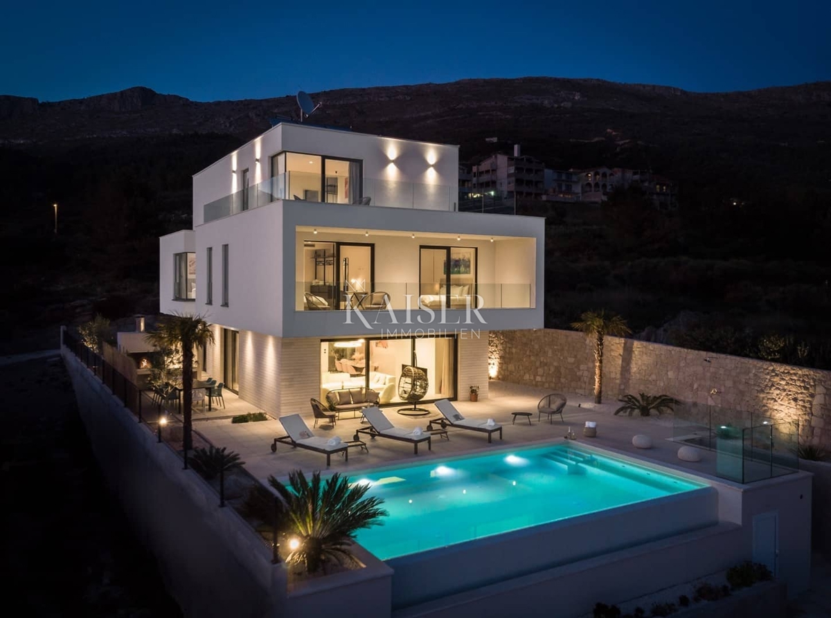 Casa In vendita - SPLITSKO-DALMATINSKA SPLIT