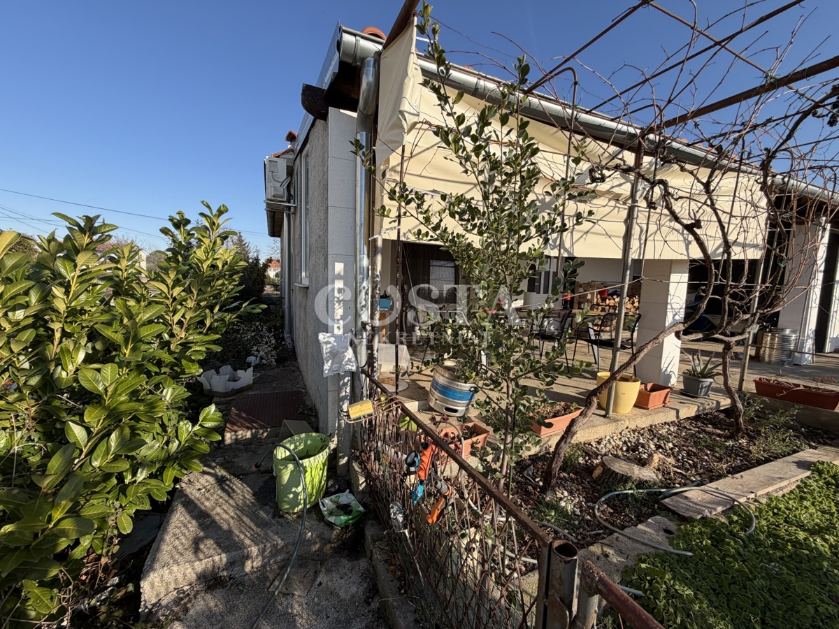 House For sale - ZADARSKA SUKOŠAN