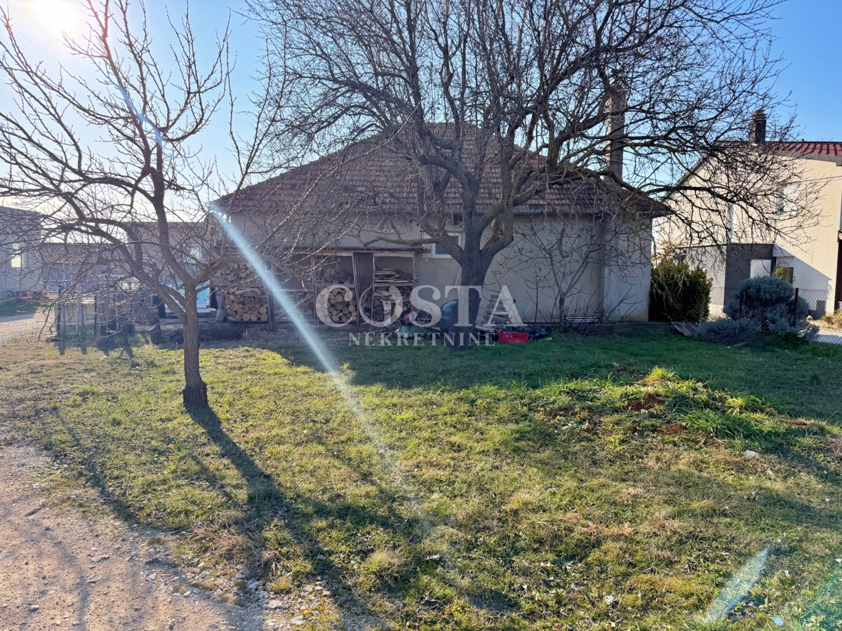 House For sale - ZADARSKA SUKOŠAN