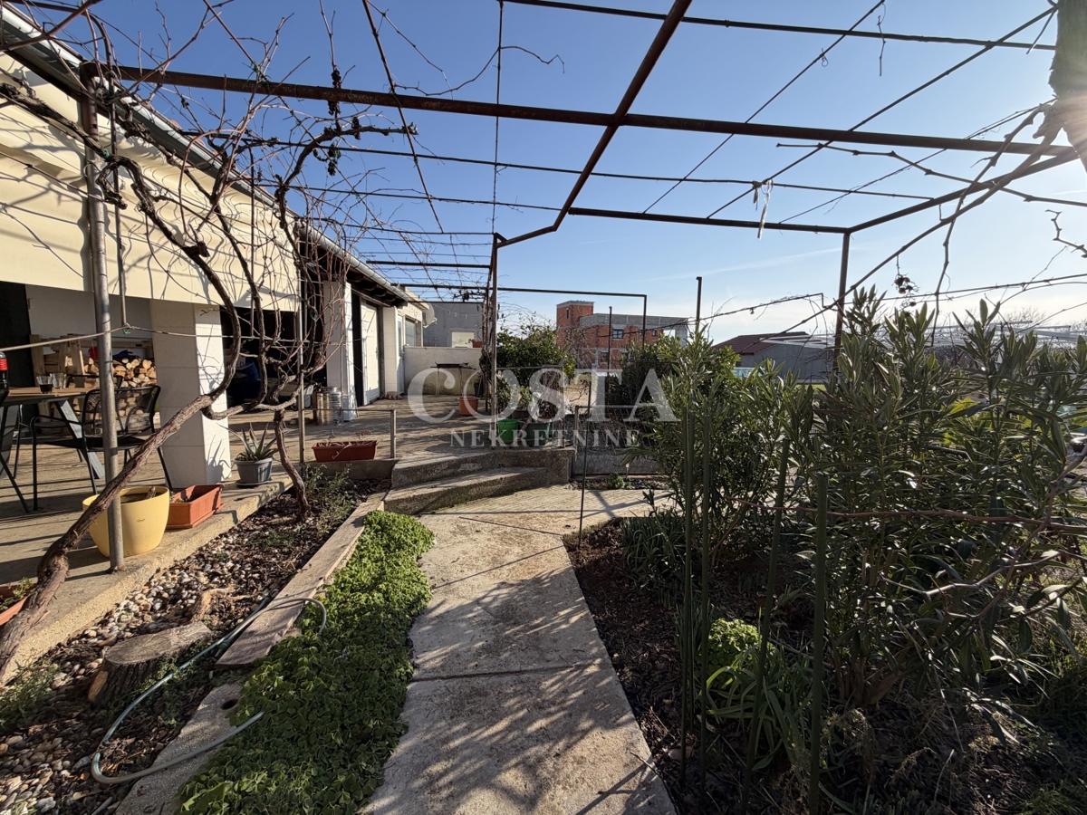 House For sale - ZADARSKA SUKOŠAN