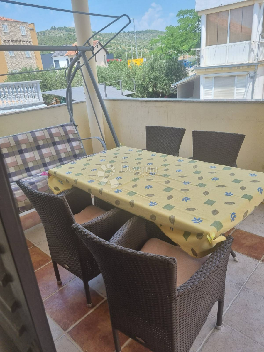 Appartement À vendre - ŠIBENSKO-KNINSKA TRIBUNJ