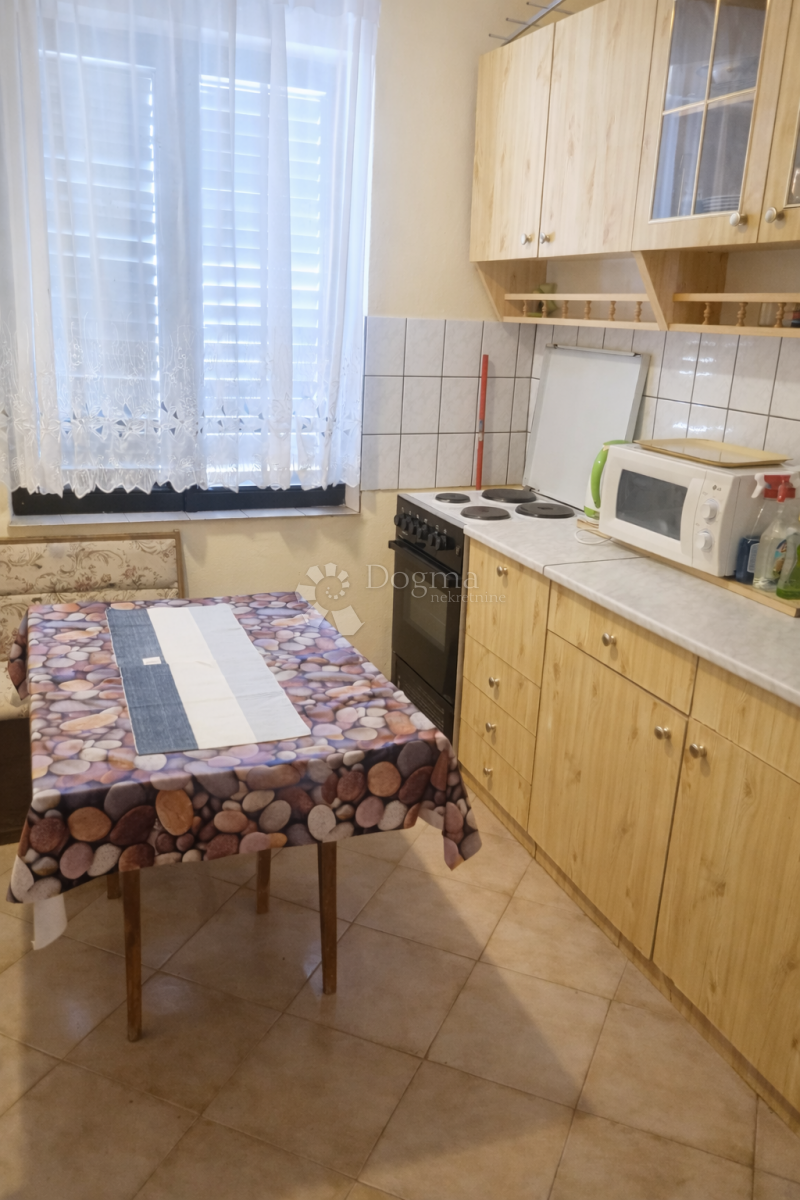 Appartement À vendre - ŠIBENSKO-KNINSKA TRIBUNJ
