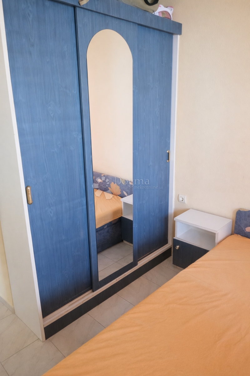 Appartement À vendre - ŠIBENSKO-KNINSKA TRIBUNJ