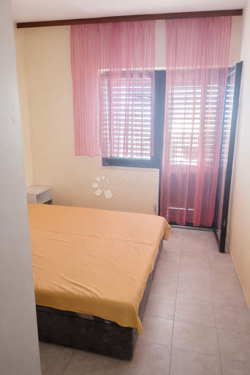 Appartement À vendre - ŠIBENSKO-KNINSKA TRIBUNJ