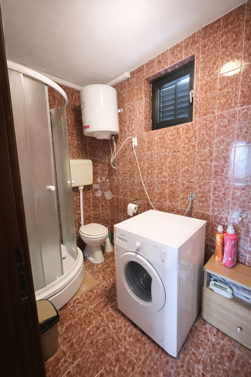 Appartement À vendre - ŠIBENSKO-KNINSKA TRIBUNJ