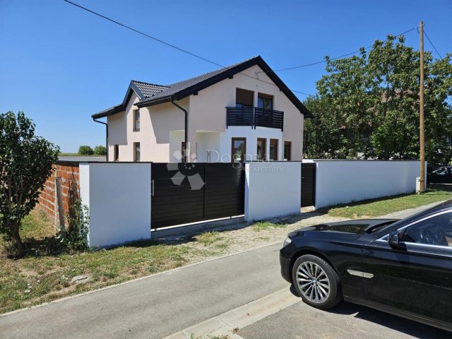 Hiša na predaj 196 m² – Osijek