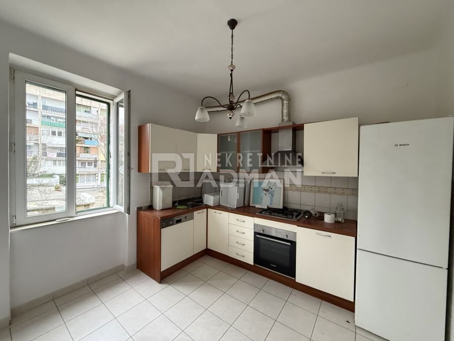 Apartmán Na prenájom - SPLITSKO-DALMATINSKA SPLIT