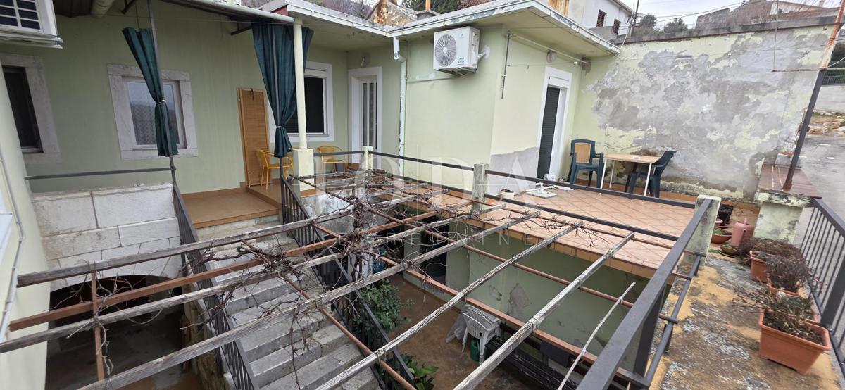 Kuća Na prodaju - PRIMORSKO-GORANSKA VINODOLSKA OPĆINA