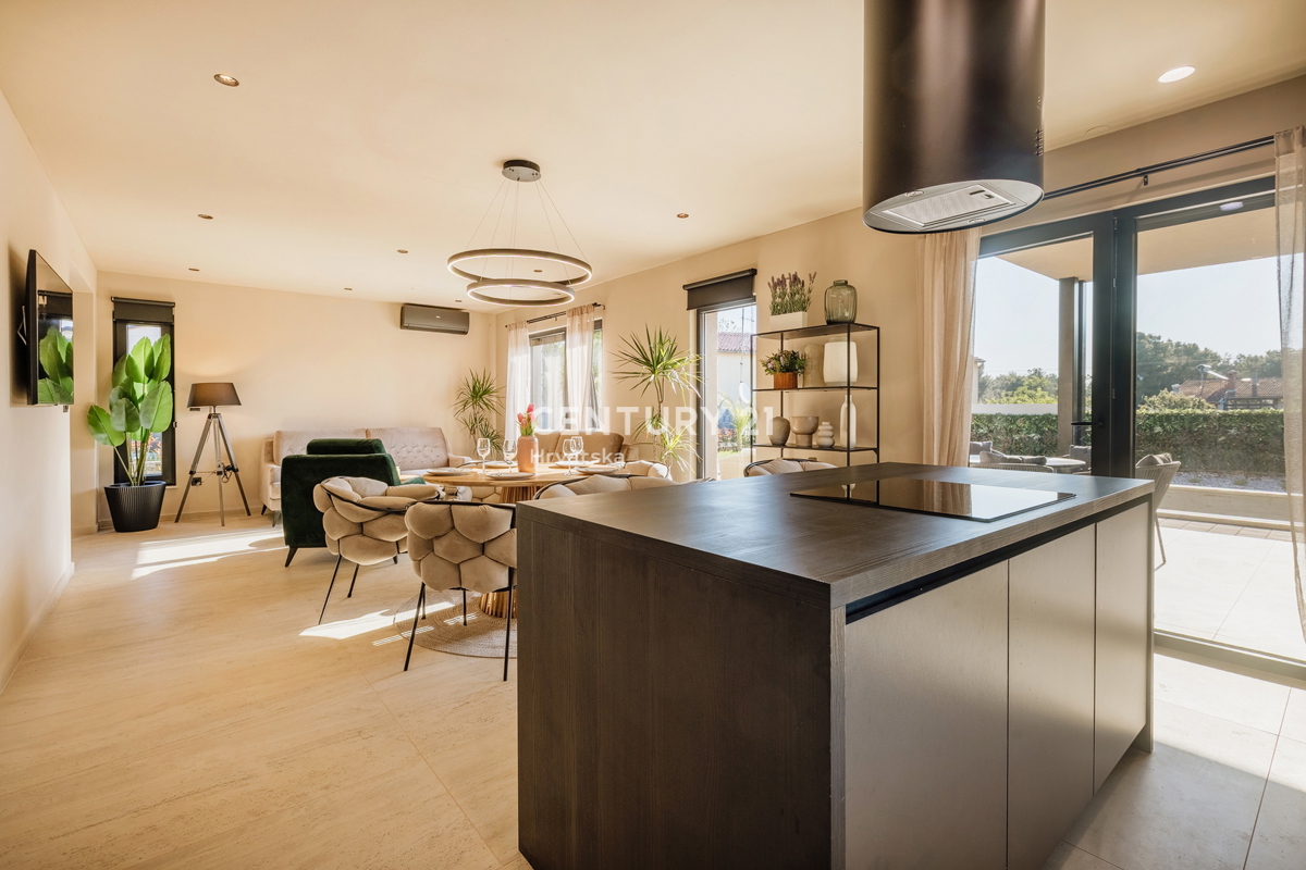 Maison À vendre - ISTARSKA TAR-VABRIGA