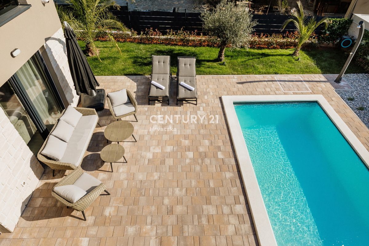 Maison À vendre - ISTARSKA TAR-VABRIGA