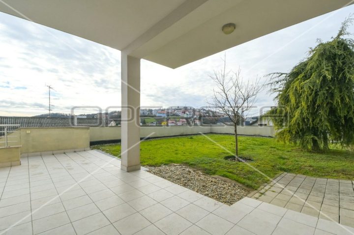 Appartement À louer - Grad Zagreb Zagreb - foto 3/18