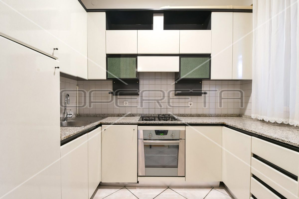 Flat For rent - Grad Zagreb Zagreb - foto 2/15