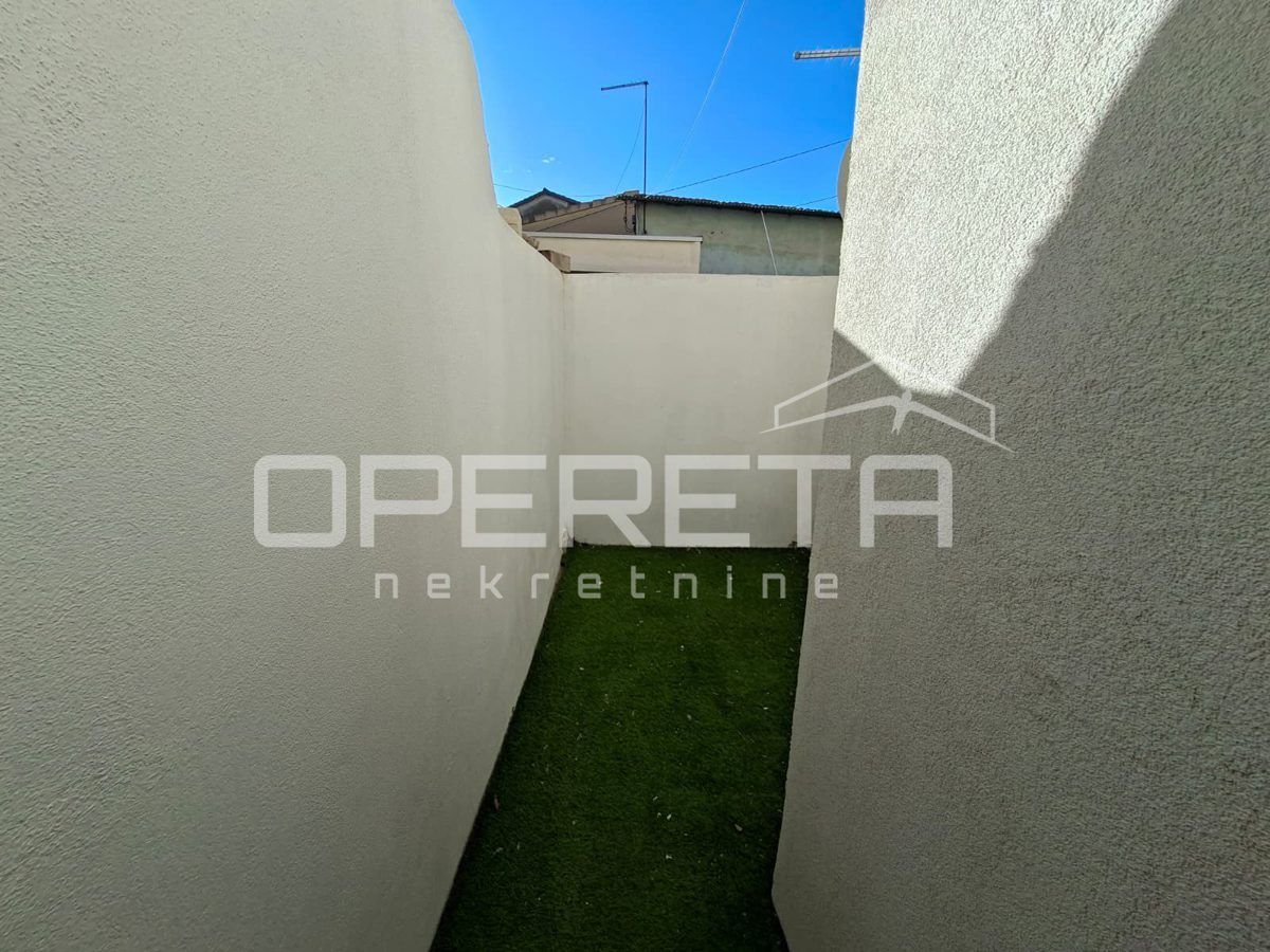 Flat For sale - SPLITSKO-DALMATINSKA SPLIT
