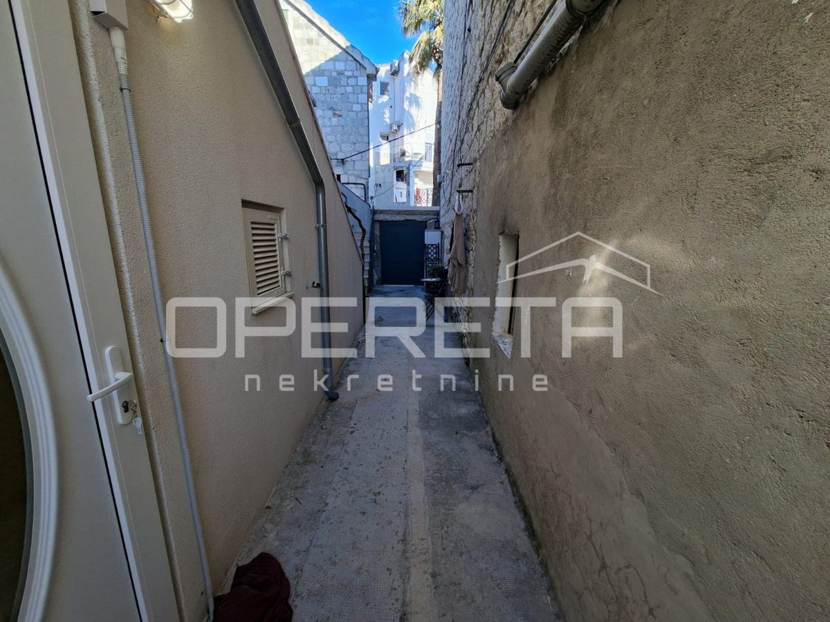 Flat For sale - SPLITSKO-DALMATINSKA SPLIT