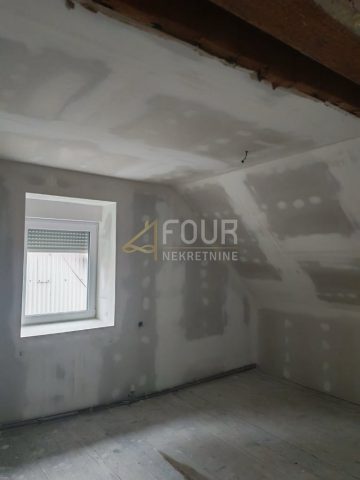 Maison à vendre 250 m² – Delnice