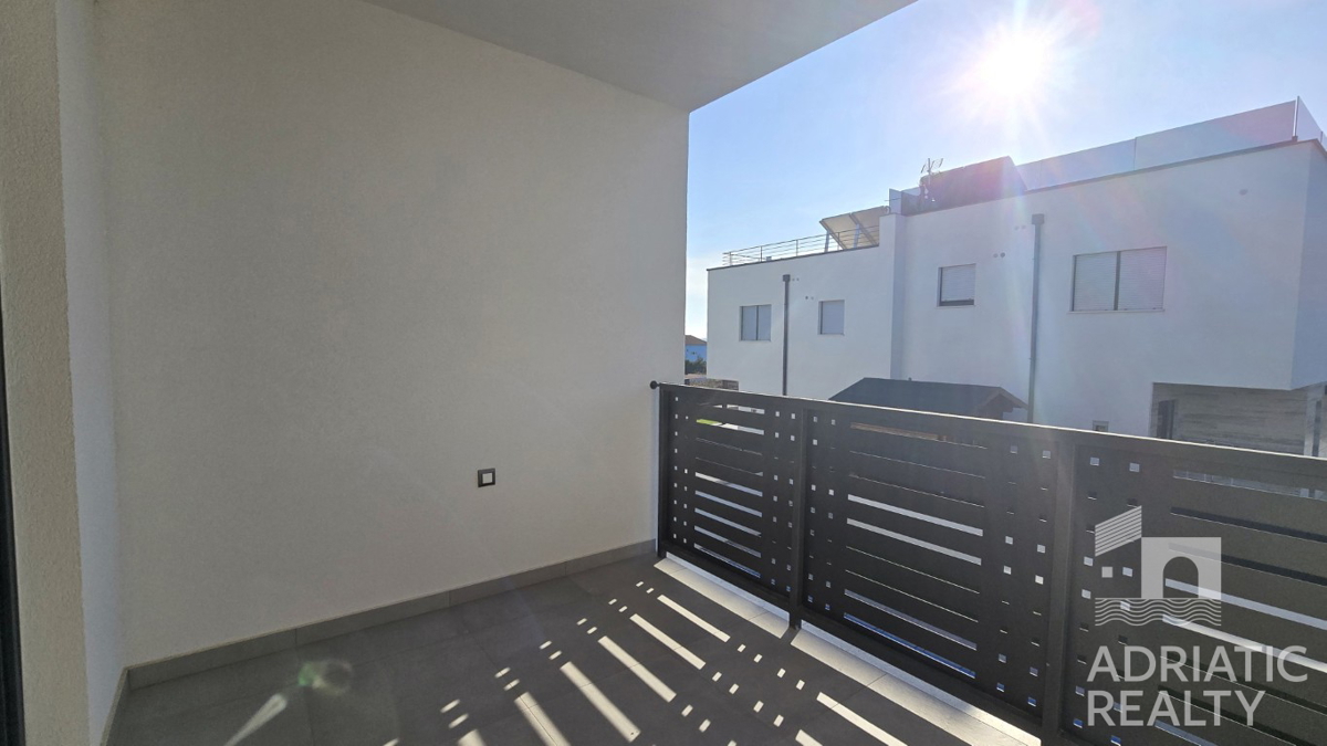 House For sale - ŠIBENSKO-KNINSKA VODICE