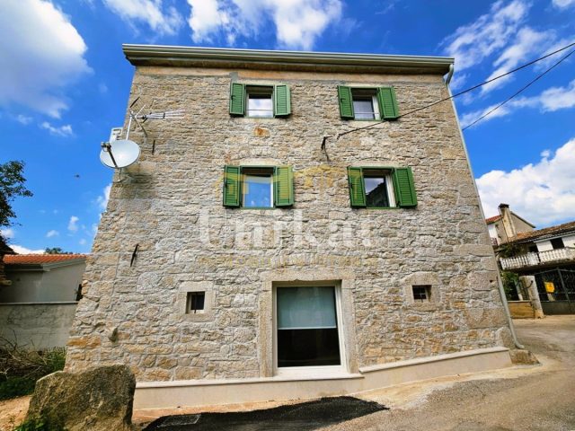 Hiša na predaj 108 m² – Višnjan
