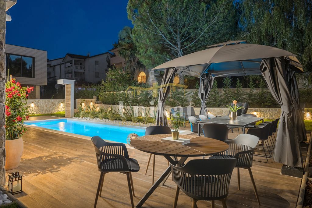 Kuća Na prodaju - ISTARSKA POREČ