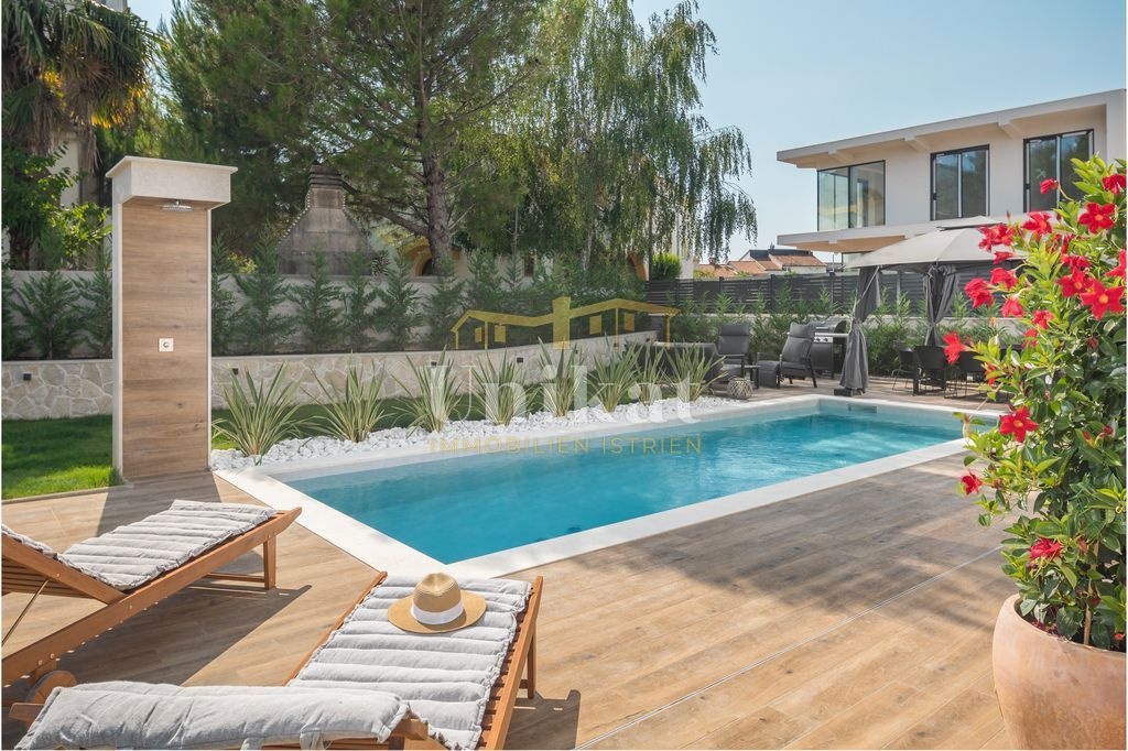 Kuća Na prodaju - ISTARSKA POREČ