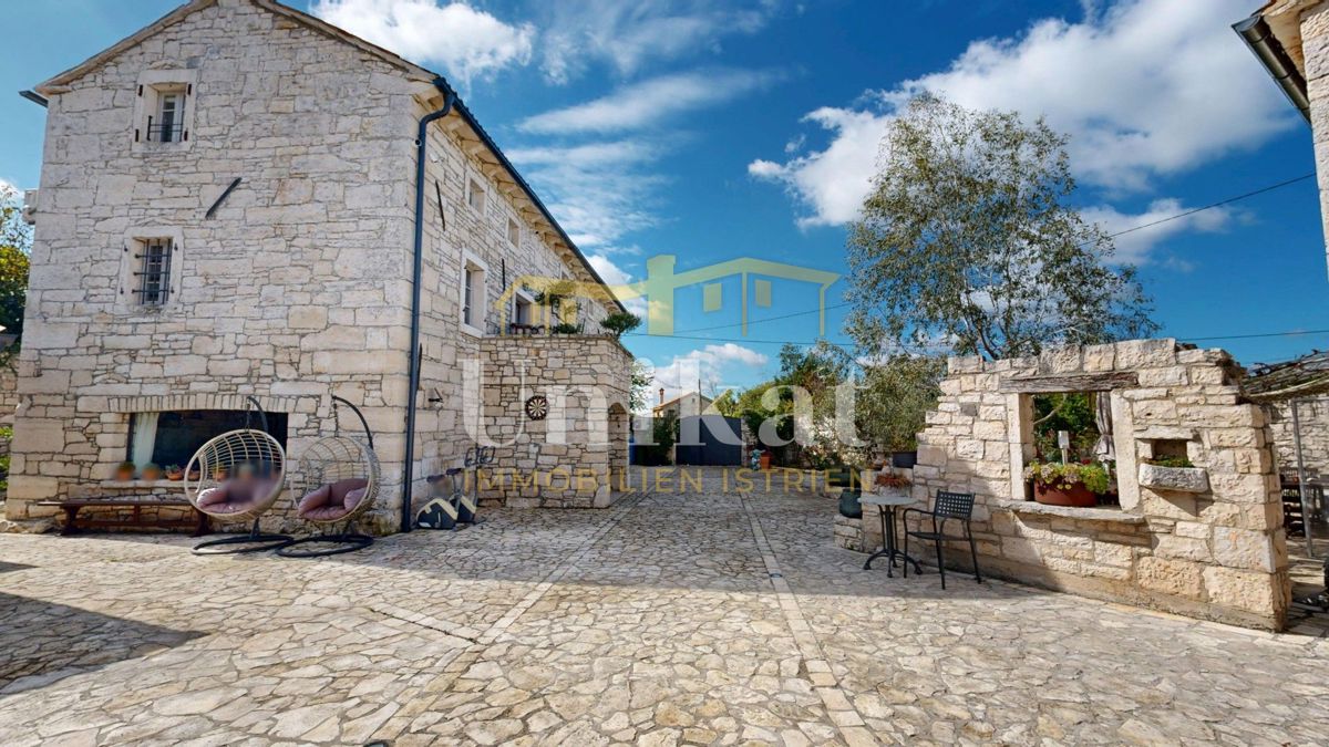Kuća Na prodaju - Istarska Tinjan - foto 2/47