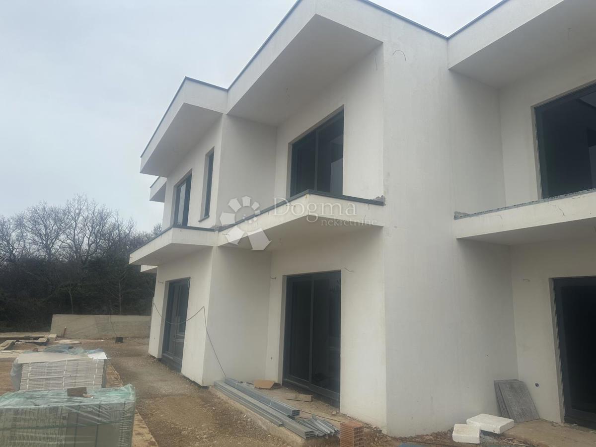 Kuća Na prodaju - PRIMORSKO-GORANSKA CRIKVENICA