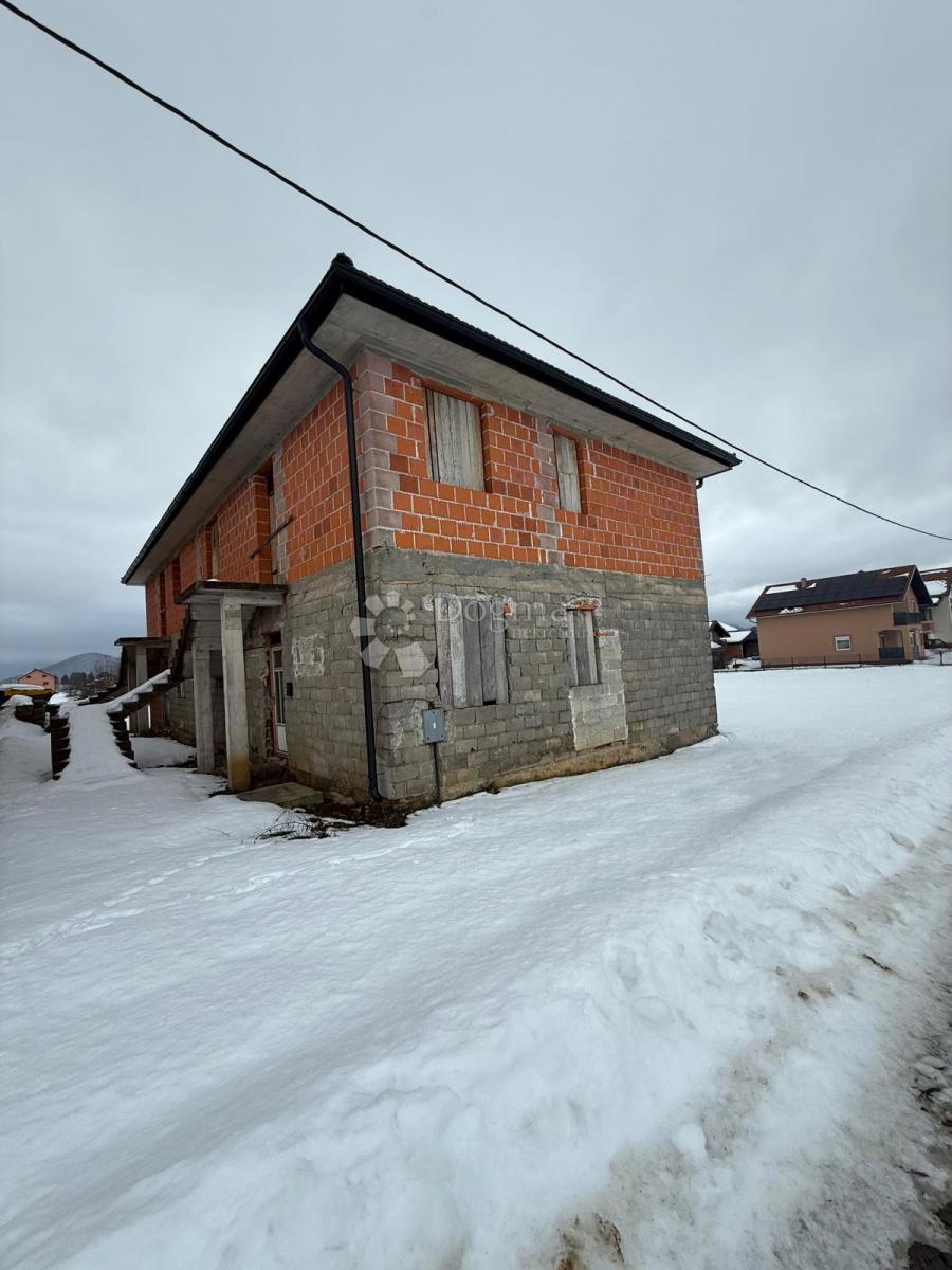 Dom Na predaj - Ličko-senjska Gospić - foto 3/11