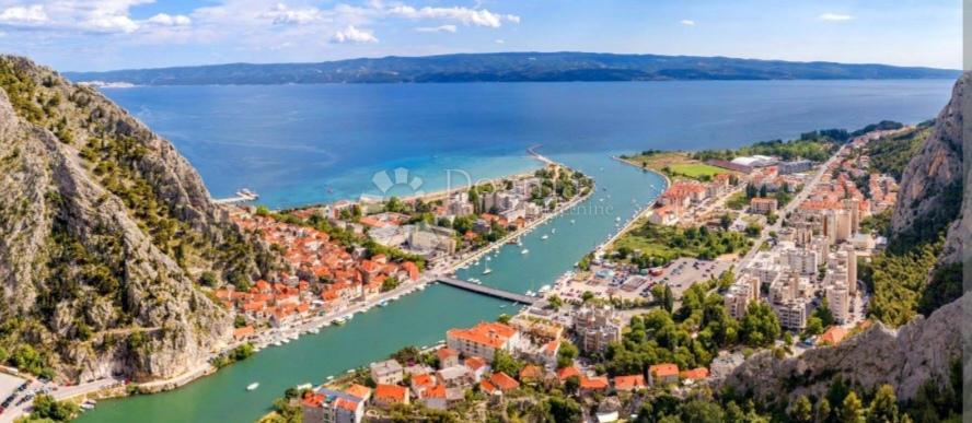 Terreno In vendita OMIŠ
