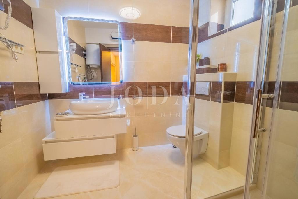 House For sale - PRIMORSKO-GORANSKA NOVI VINODOLSKI