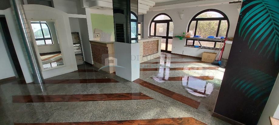Business premises For rent VODICE