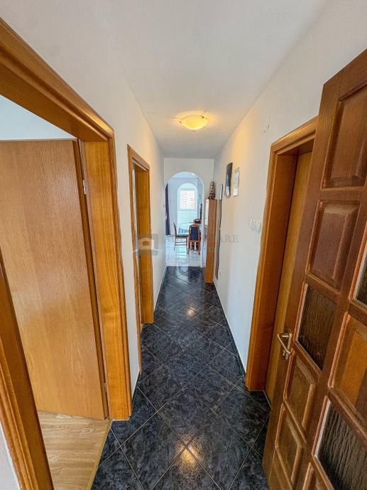 Flat For sale - ŠIBENSKO-KNINSKA VODICE