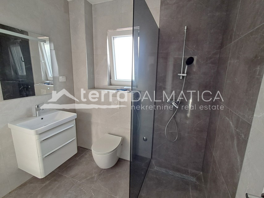Flat For sale - SPLITSKO-DALMATINSKA MARINA