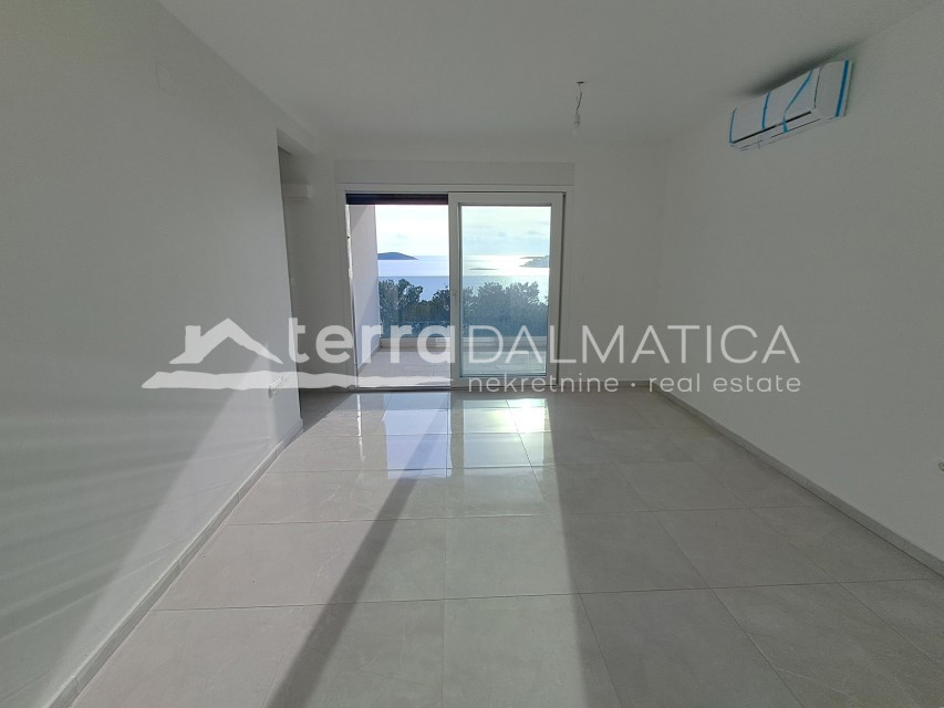 Flat For sale - SPLITSKO-DALMATINSKA MARINA