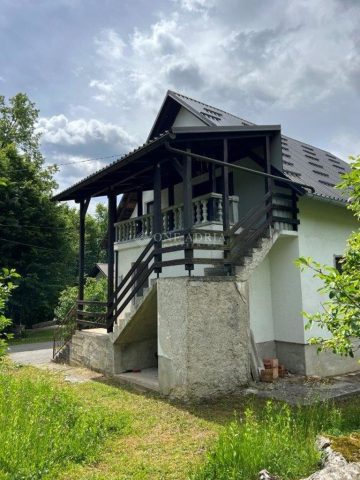Dom na predaj 200 m² – Tounj