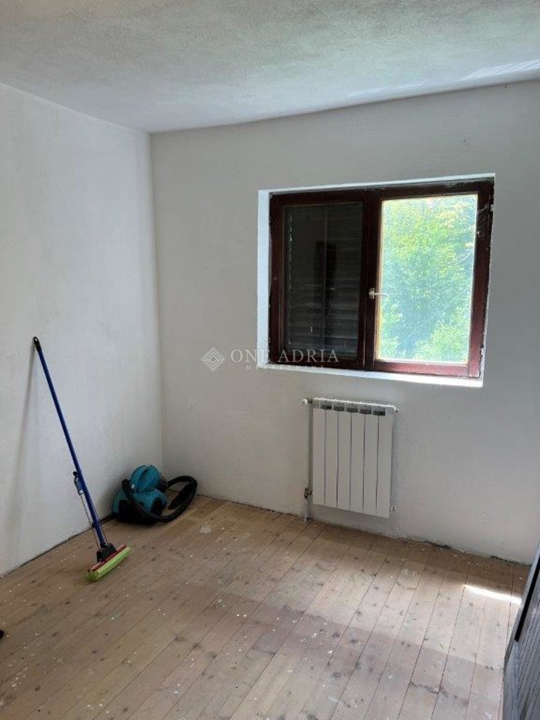 Casa In vendita - KARLOVAČKA TOUNJ